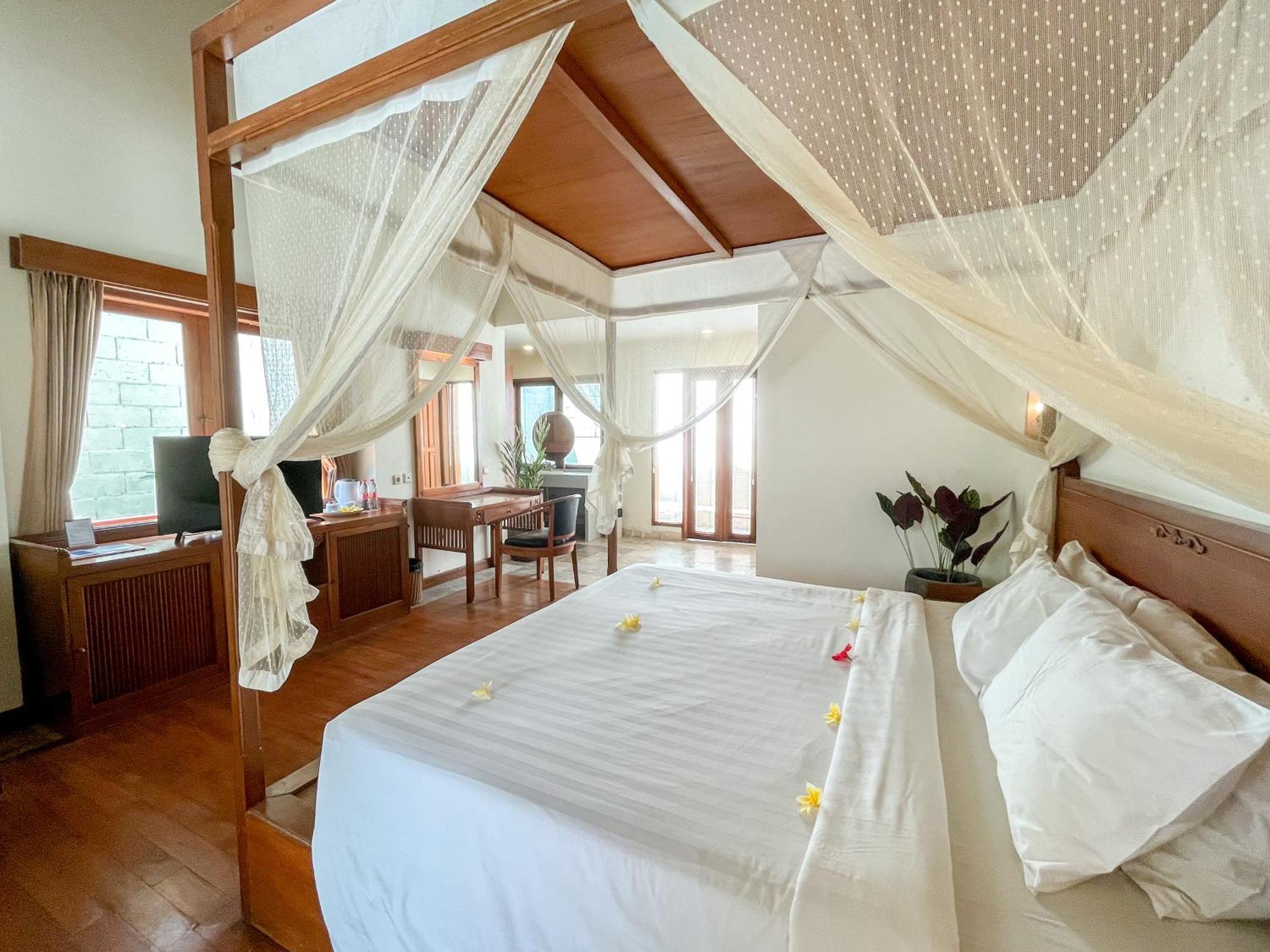 The Lagoon Bali Pool Hotel And Suites Legian Eksteriør bilde